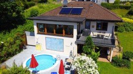 Hauptbild AS-Immobilien.com +++ 1 Familien-Traumhaus mit eigenem Pool im wunderschönen Garten +++